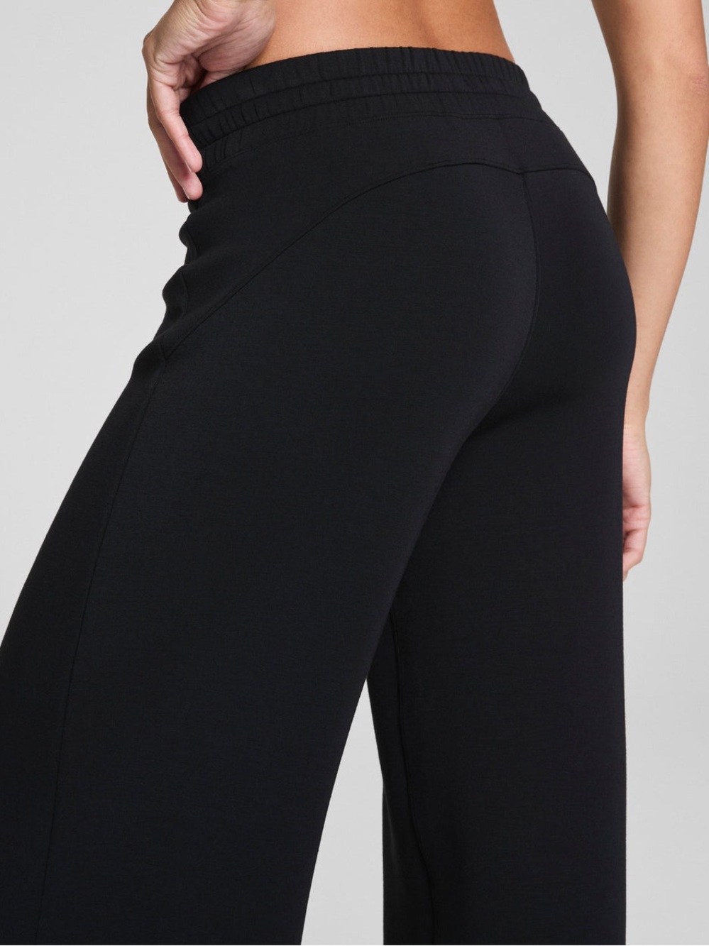 SPANX Black Wide-Leg Drawstring Lounge Pants in Medium Tall - Picture 2 of 12
